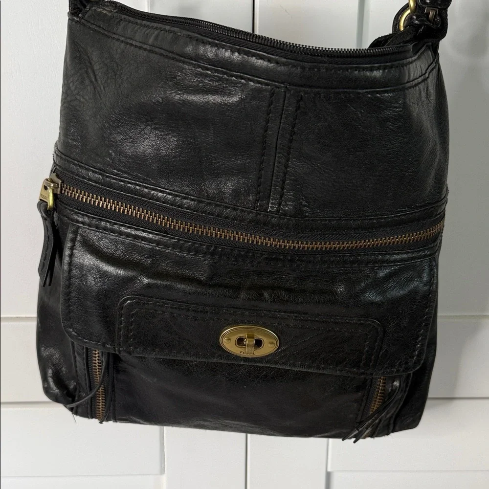 FOSSLI Leather Crossbody Bag - Picture 1 of 10